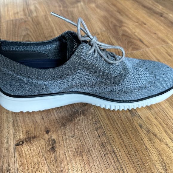 Cole Haan Zerogrand Wingtip Oxford Size Mens 8.5 Gray Stitchlite Light like new - Picture 7 of 7